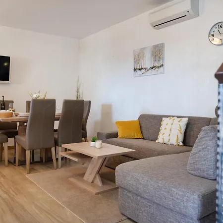 Truffle House Karlic *