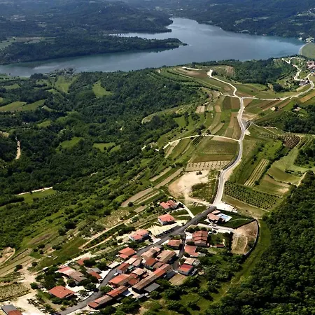 Truffle House Karlic Apartment