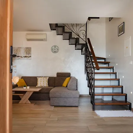 Truffle House Karlic Apartment