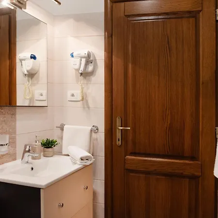 Truffle House Karlic Apartment *